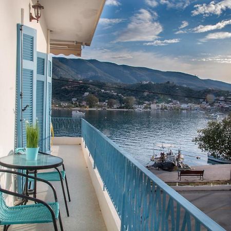 Villa Beautiful House By The Sea à Poros Town Extérieur photo