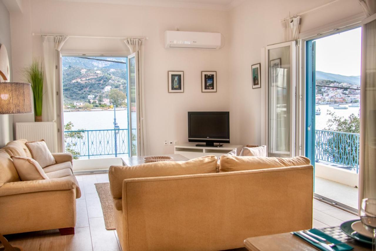 Villa Beautiful House By The Sea à Poros Town Extérieur photo