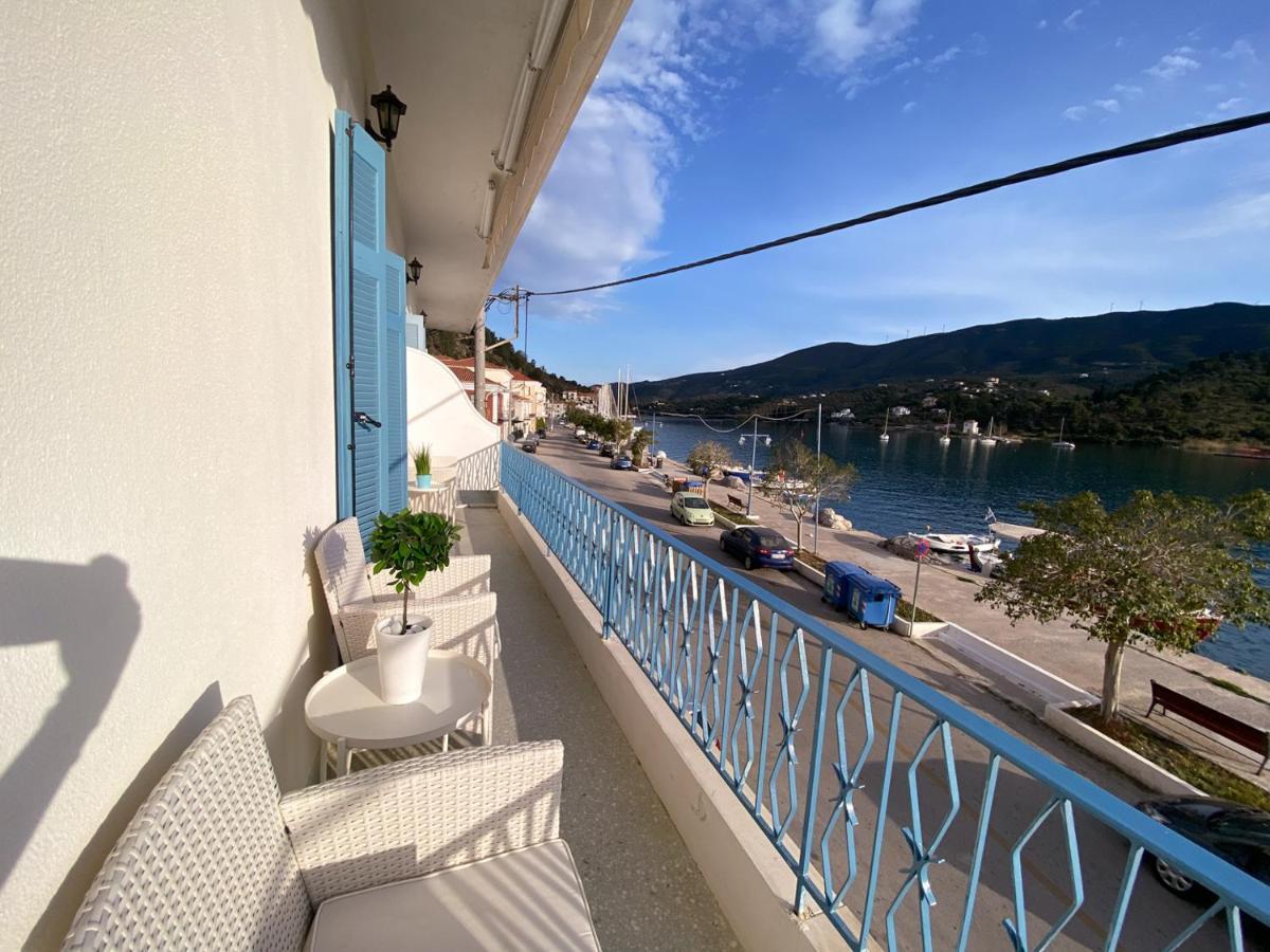 Villa Beautiful House By The Sea à Poros Town Extérieur photo